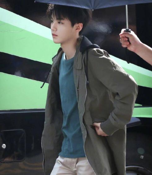 老师爆料王俊凯视频合集,揭秘偶像成长背后的故事 第3张 老师爆料王俊凯视频合集,揭秘偶像成长背后的故事 第3张